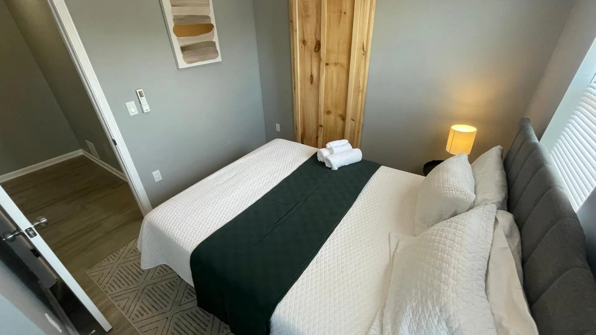 The Yale Townhouse- 2 Br Daire Columbus